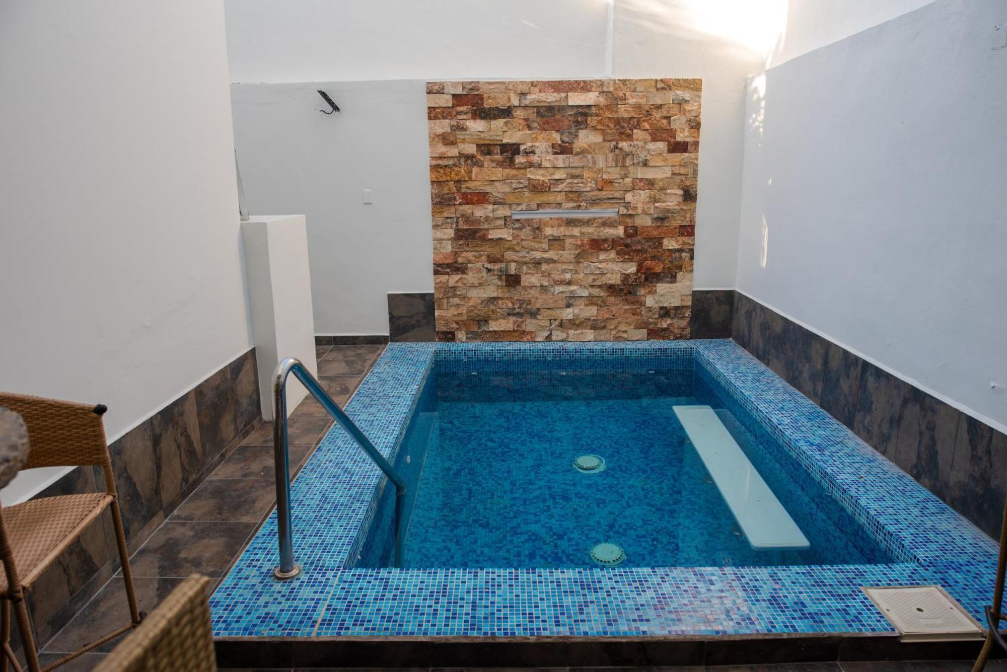 2Br-3Ba Condo Block From Beach W Rooftop Jacuzzi Mazatlán Exterior foto